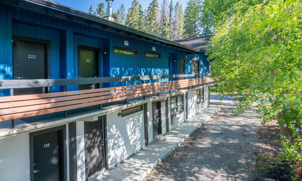 The Dorothy Motel バンフ エクステリア 写真